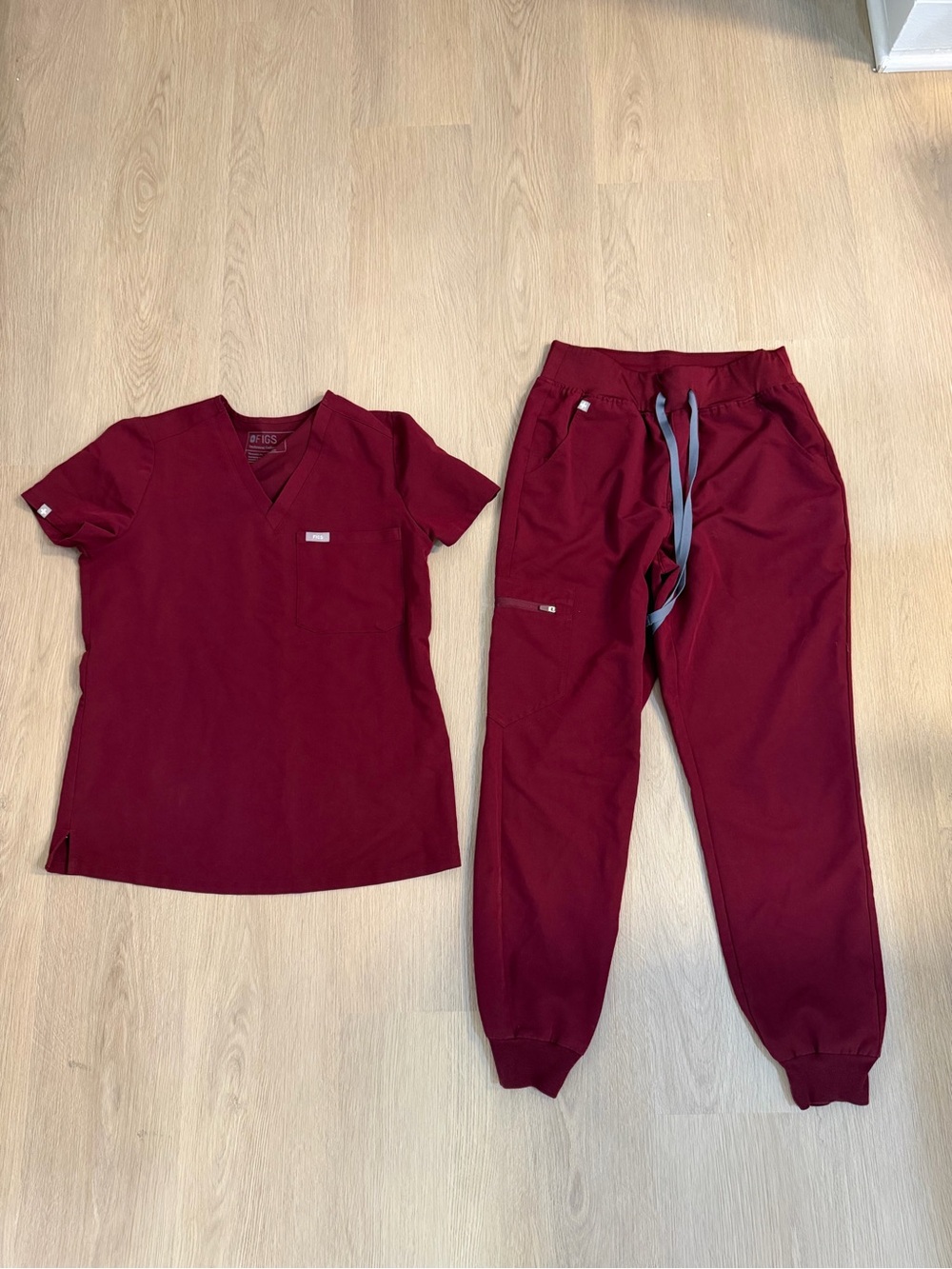 Figs Women's Scrub Top and Jogger Set in Burgundy